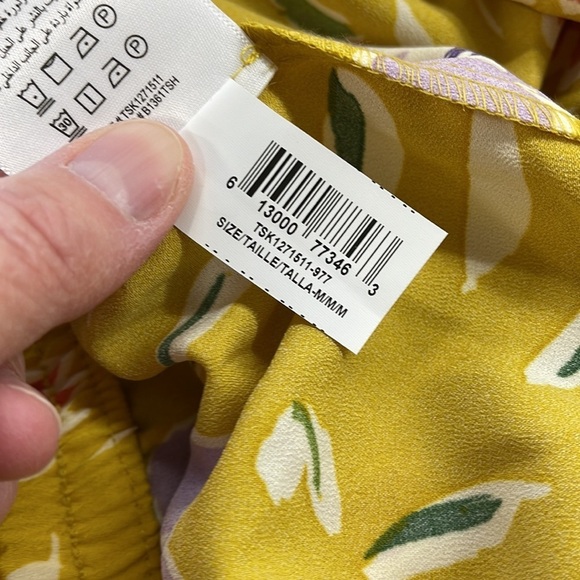 BCBGeneration Yellow Floral 3/4 Bell Sleeve Off The Shoulder Crop Top - Picture 6 of 7
